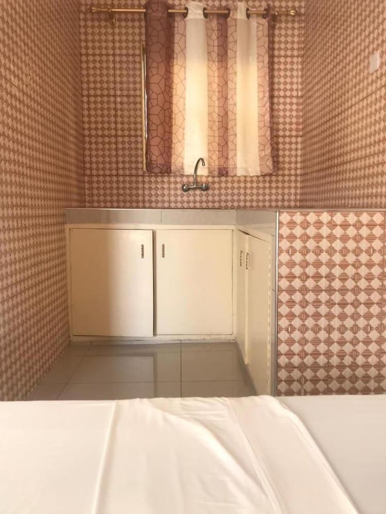 Sanana Conference Center And Holiday Resort Mombasa Exteriör bild