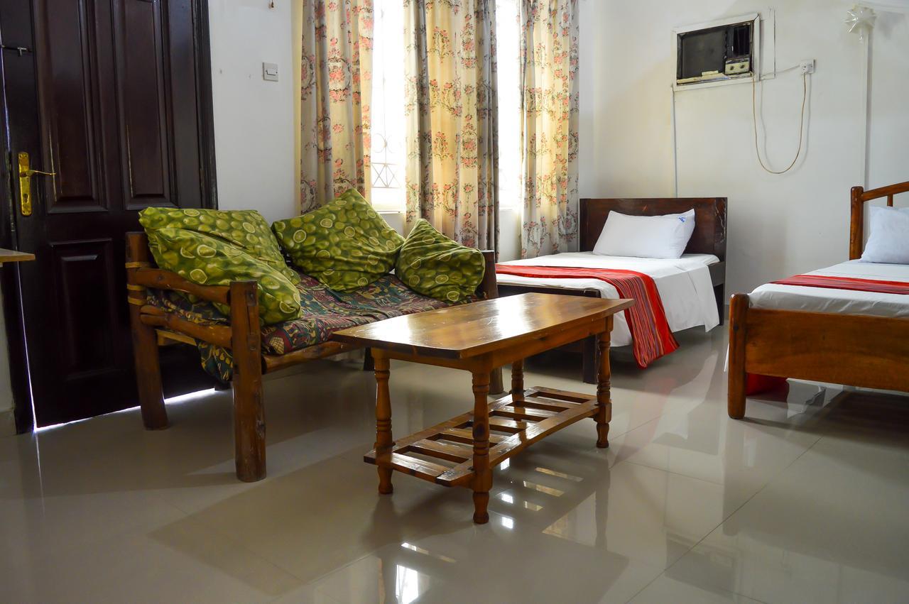 Sanana Conference Center And Holiday Resort Mombasa Exteriör bild