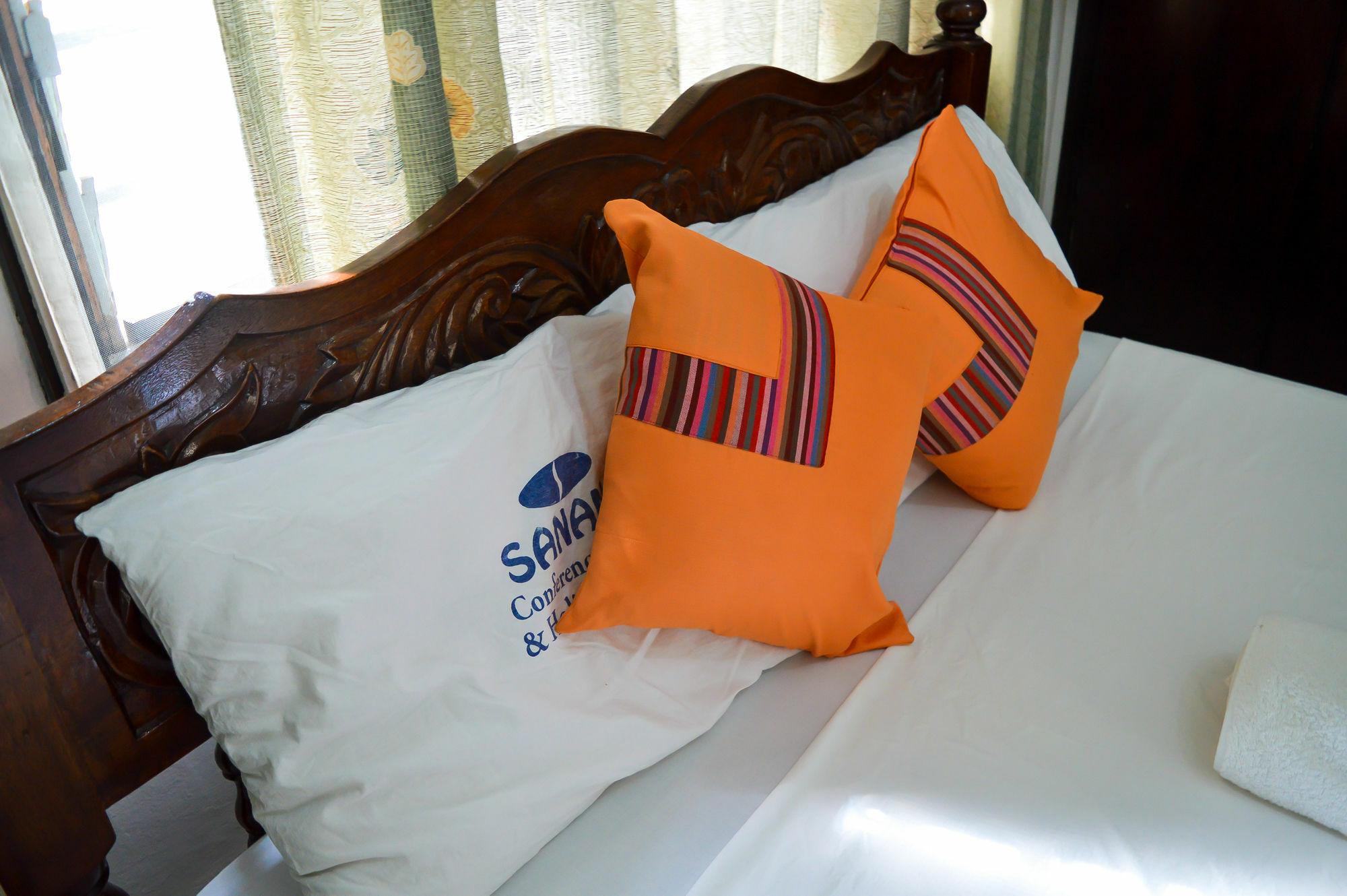 Sanana Conference Center And Holiday Resort Mombasa Exteriör bild